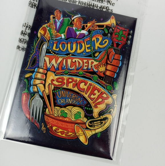 New Mardi Grass 2022 Universal Orlando Magnet - Picture 2 of 2